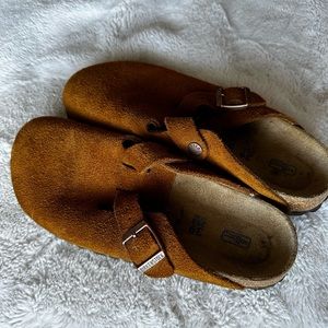 NWOT Boston Mink Birkenstock clogs